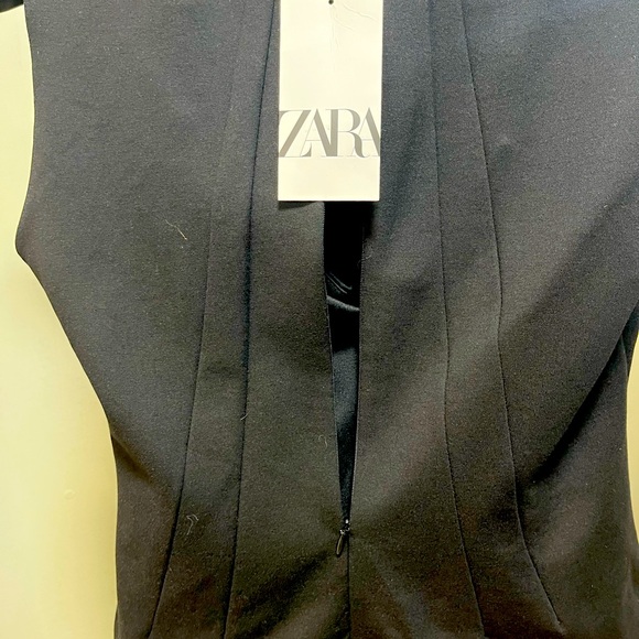 Zara black sleeveless top some stretch to it zips in back size L NWT - Picture 10 of 10
